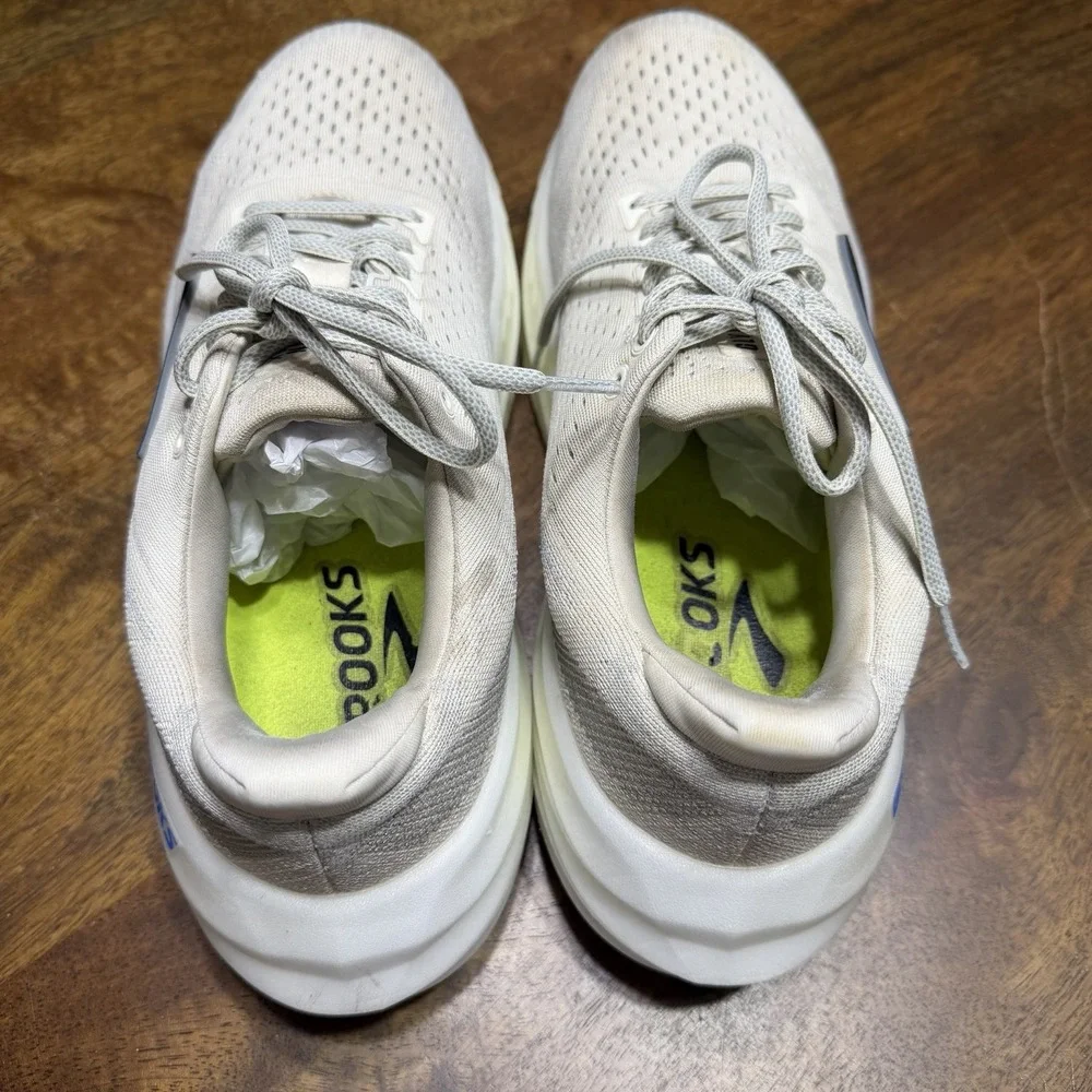 Brooks shoes are